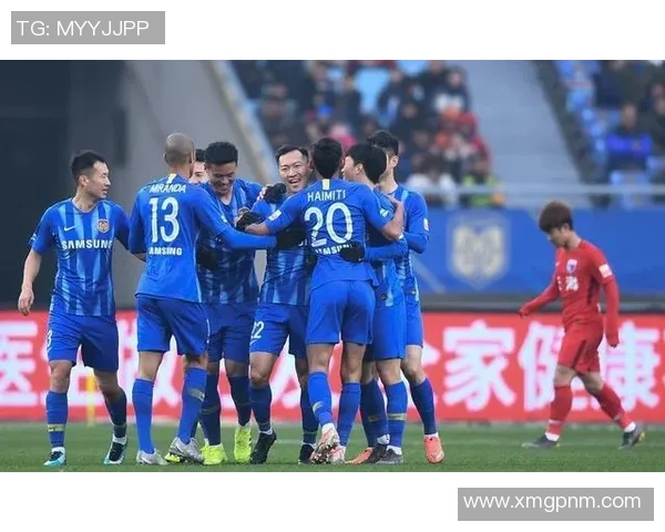 南京足球队以53分领跑精英赛积分榜展现强大实力