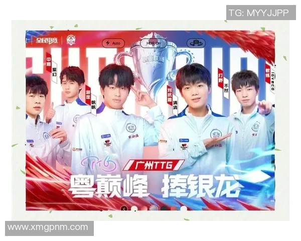 南京足球队逆袭之路：选拔赛中的拼搏与荣耀展现