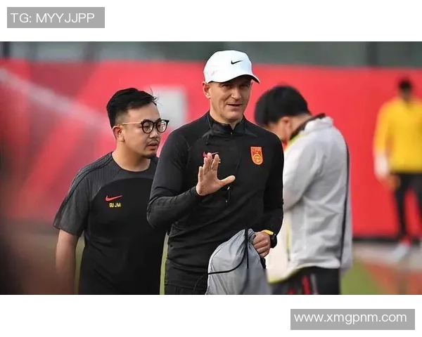 足球场上的螺丝之王他用热爱和坚持铸就辉煌传奇